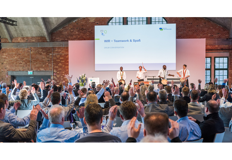 Aktive Tagungspause, Teambuilding mit Musik von Drum Conversation