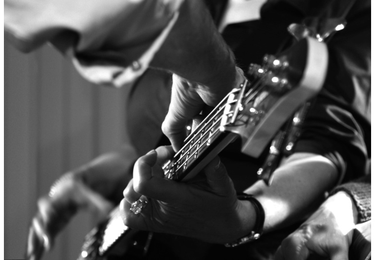 In kürzester Zeit lernen, ein Instrument zu spielen.